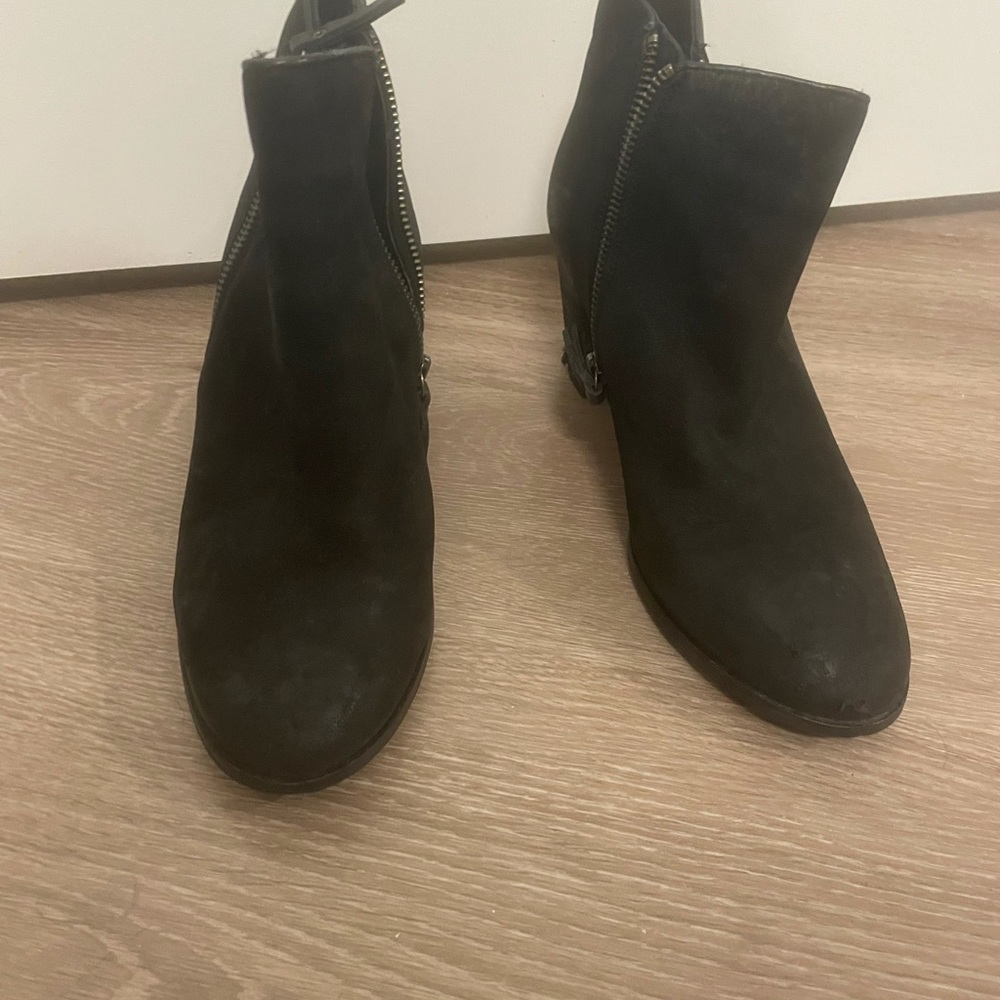 Black booties - Picture 2 of 2